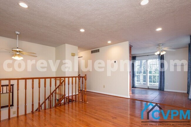 Foto del edificio - 7717 Baggins Rd