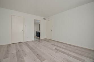 Building Photo - 2333 Bering Dr