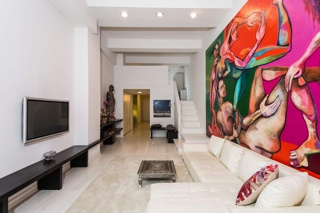 Photo - 310 E 46th St Apartment