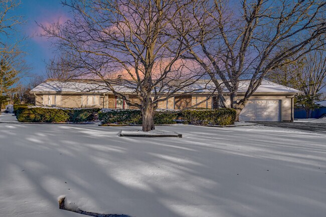 Foto del edificio - 2226 Shannondale Dr