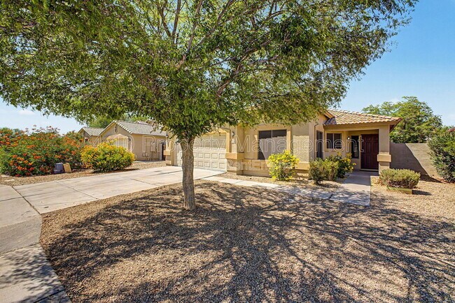 Foto del edificio - 3296 E Warbler Rd