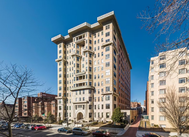 Building Photo - 1615 Q St NW
