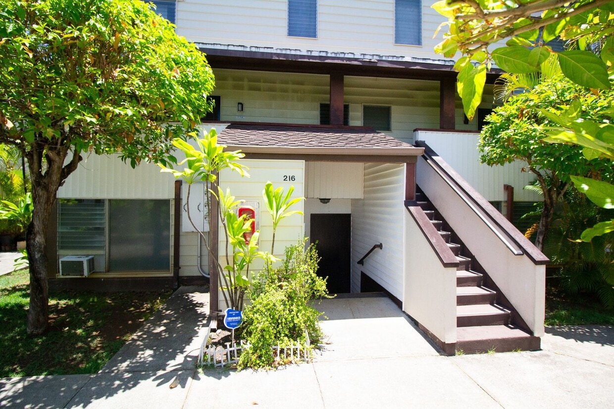 Primary Photo - Bougainville – Spacious 4 Bedroom, 2 Bath ...