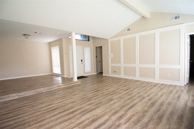 Foto del edificio - 9010 Arlington Forest Dr