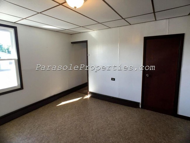 Foto del edificio - 402 E Market St