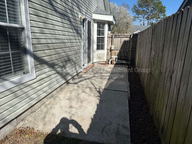 Foto del edificio - 1922 Heartland Dr