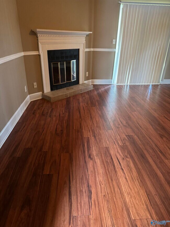 Building Photo - 6620 Willow Pointe Dr NW
