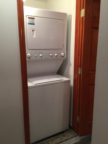 clothes washer/dryer - 14-16A Clintonville St