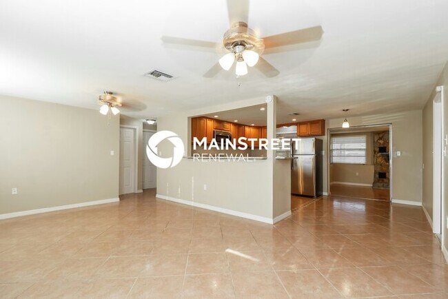 Foto del edificio - 3 Bedroom Pet-Friendly Home in Holiday, FL...