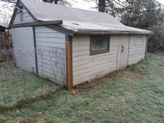 Foto del edificio - 3 bedroom Centralia home