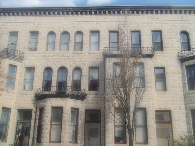Primary Photo - 1703-1705 Saint Paul St