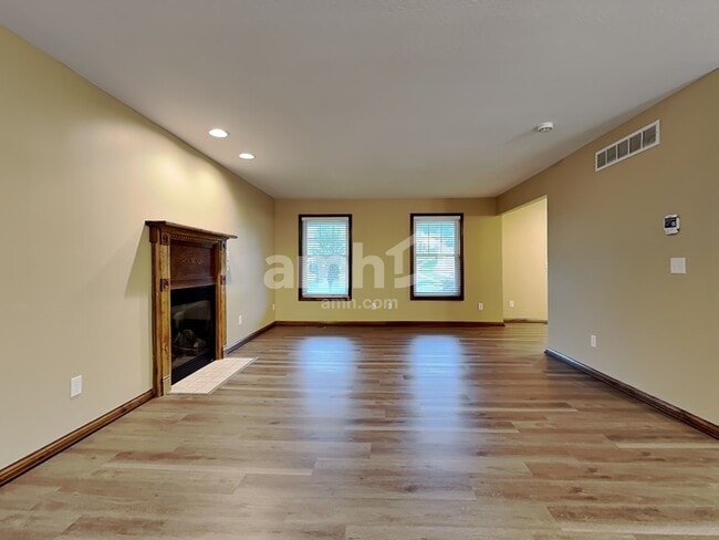 Building Photo - 763 Bristol View Dr
