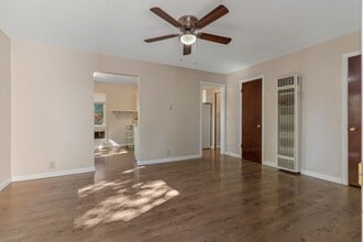 Building Photo - 1325 Kirman Ave