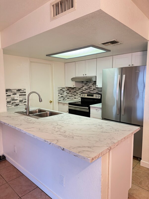 Foto principal - 10230 W Catalina Dr