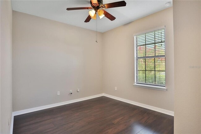 Building Photo - 2221 Tulip Valley Point