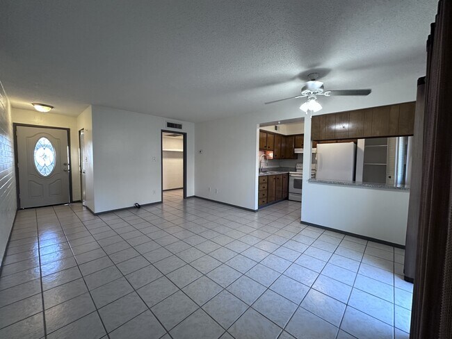 Interior Photo - 2901 East Roosevelt Street