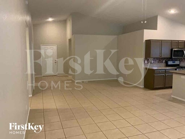 Foto del edificio - 2209 Meadow Green Ave