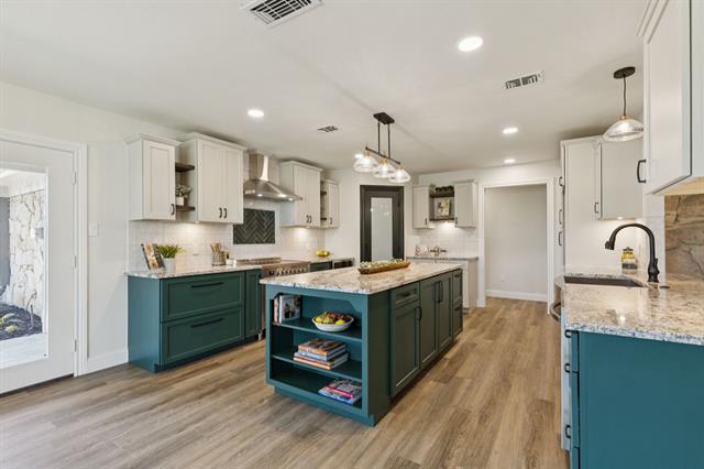 Building Photo - 7408 Golf Club Dr