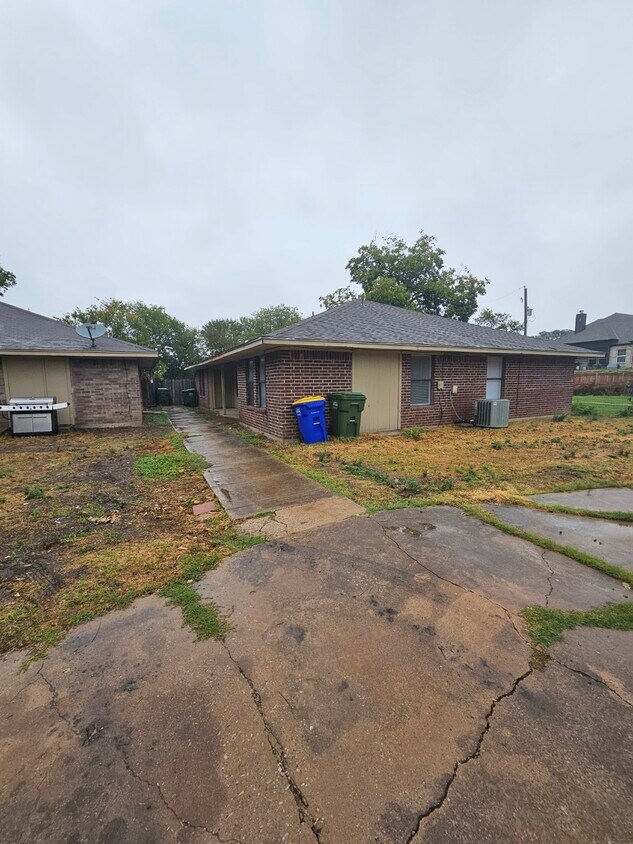 8004 Hanon Dr, White Settlement, TX 76108 House Rental in White Settlement, TX