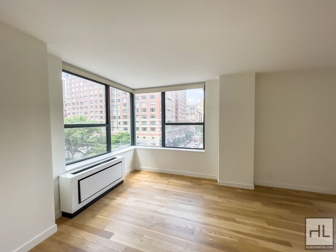 Foto principal - W 87th St
