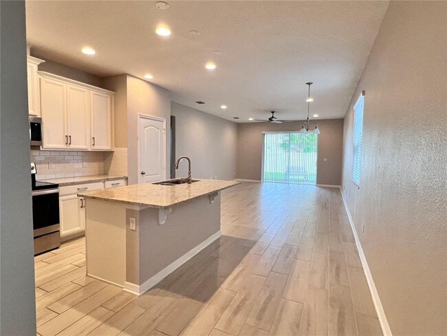 Building Photo - 1449 Paget Cove