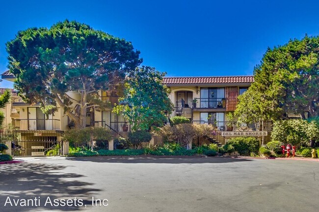 Building Photo - 190 Del Mar Shores Terrace