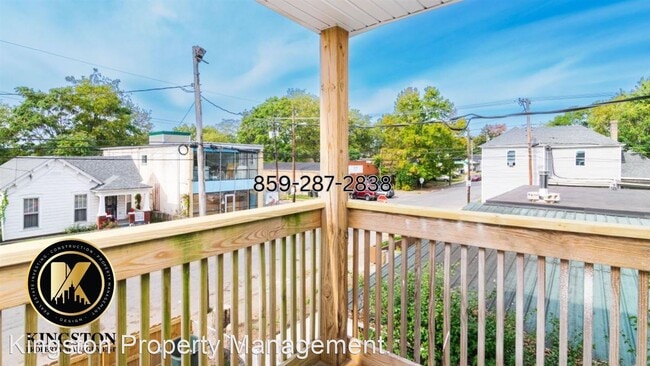 Foto del edificio - 5 br, 3.5 bath House - 407 E. Fifth St.