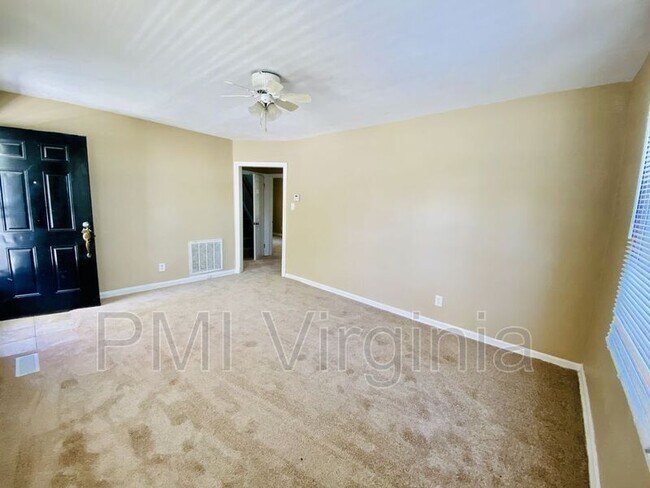 Building Photo - 3304 Dartmouth St