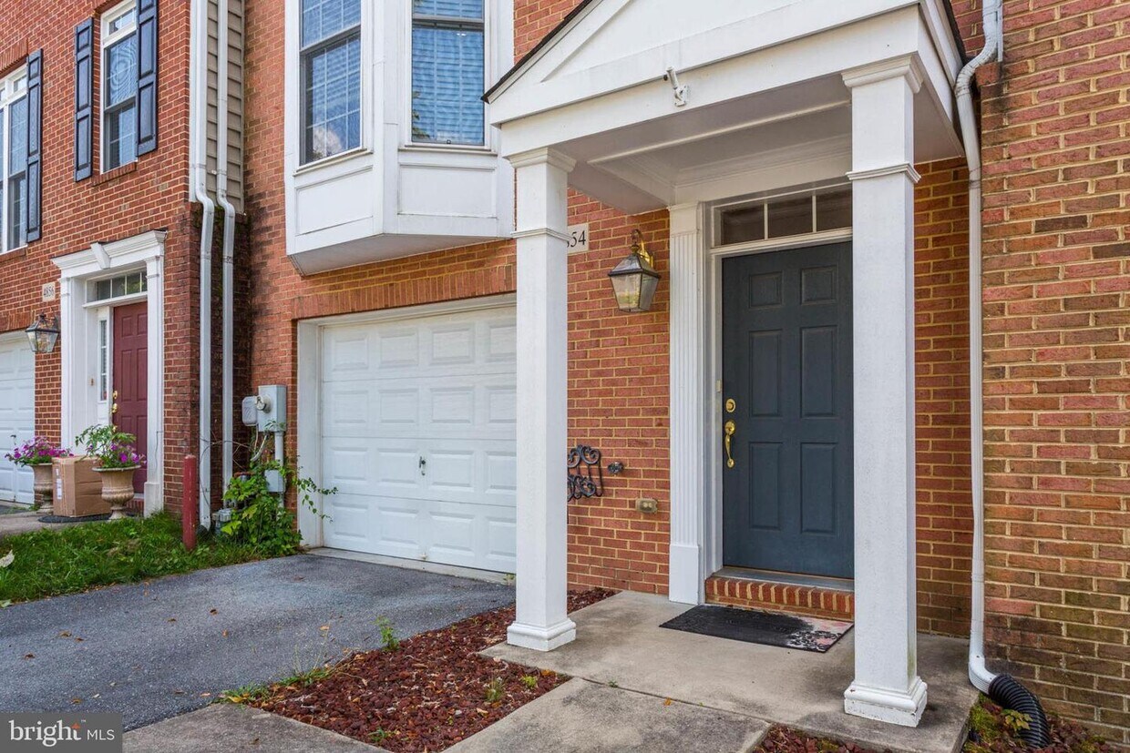 4854 Lee Hollow Pl, Ellicott City, MD 21043 Townhome Rentals in