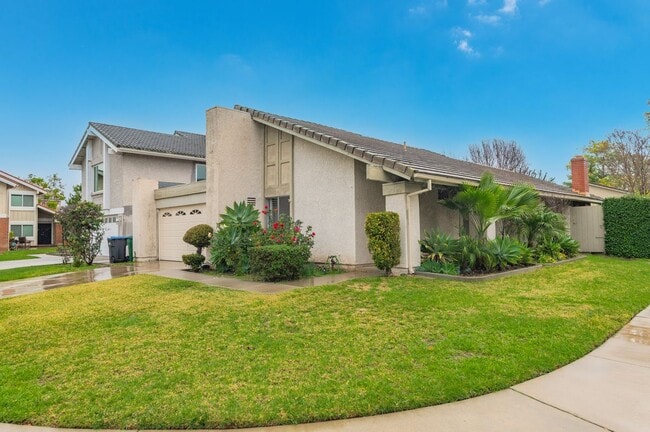 Building Photo - 3701 Provincetown
