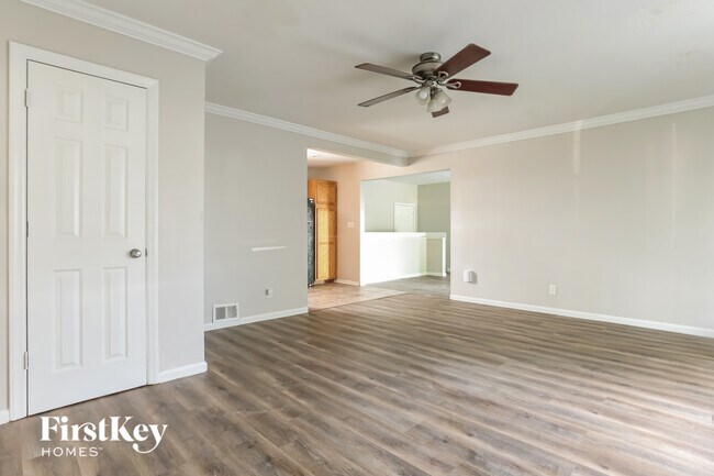 Foto del edificio - 6004 Farley Ave
