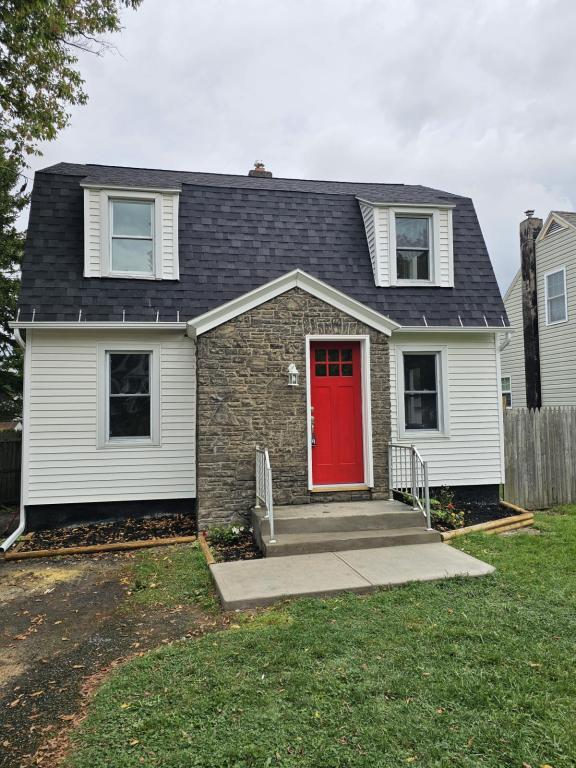 Building Photo - 305 Westfall St