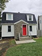 Building Photo - 305 Westfall St