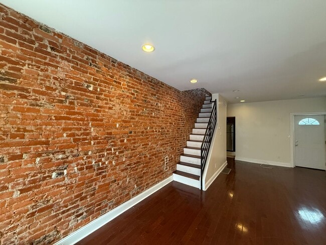 Building Photo - Single Family Home in Brewerytown