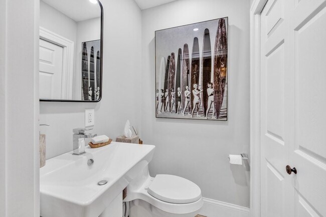 Foto del edificio - 466 E 7th St