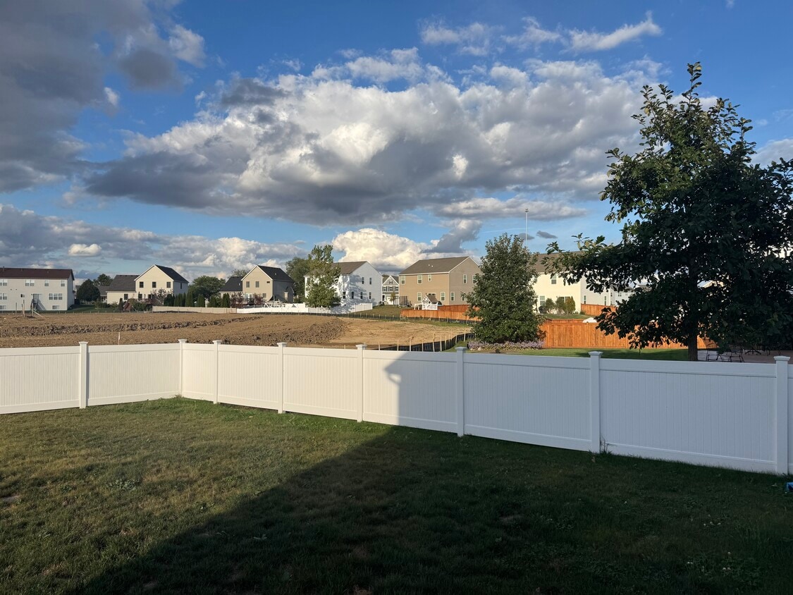 Primary Photo - 1309 S Wind Dr