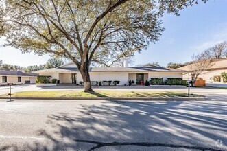 Building Photo - 4605 Ranch View Rd