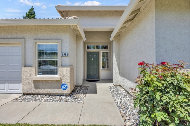 Building Photo - 9259 Crystal Falls Way