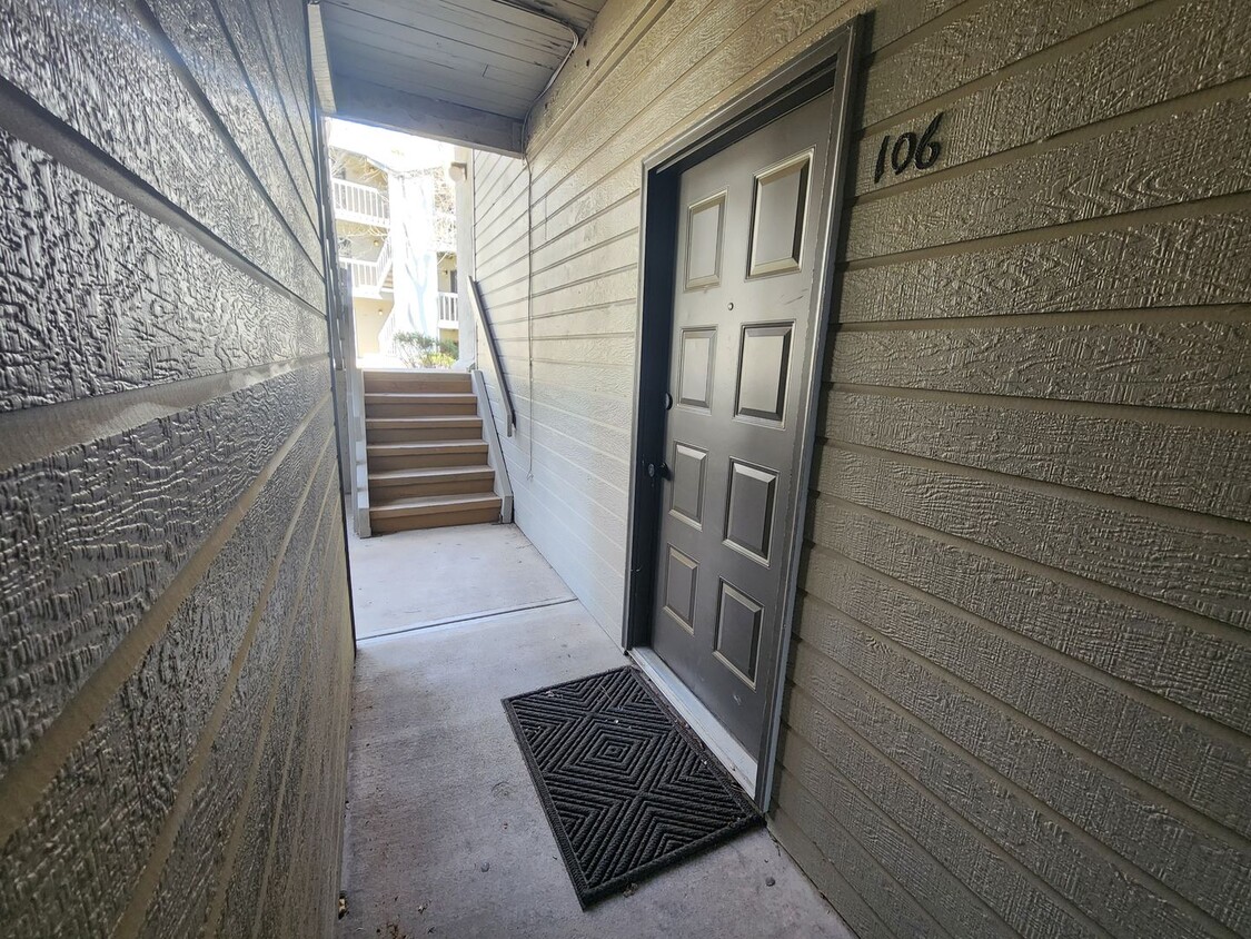 Primary Photo - Ground floor condo in North Boulder