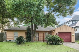 Building Photo - 139 Pamellia Dr