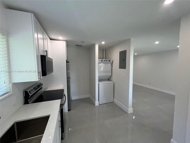Foto del edificio - 5300 NW 25th Ave