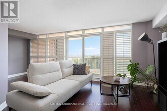 Building Photo - 550 Queens Quay W