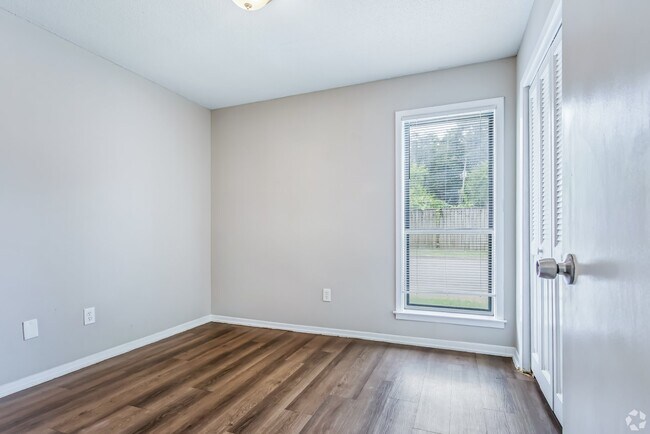 Foto del edificio - 3945 Macon Rd