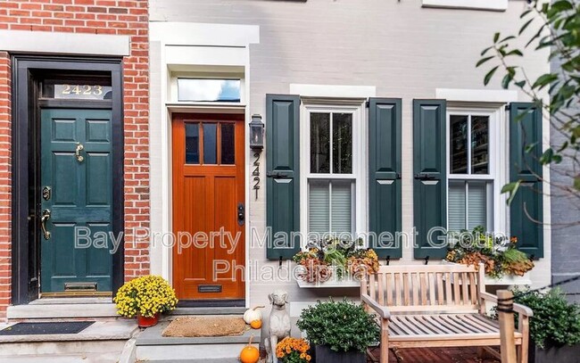 Foto del edificio - 2421 Waverly St