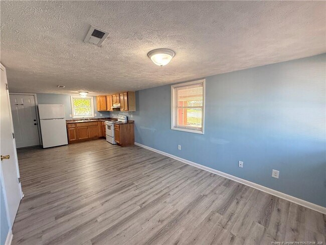Foto del edificio - 822 Ridge Rd