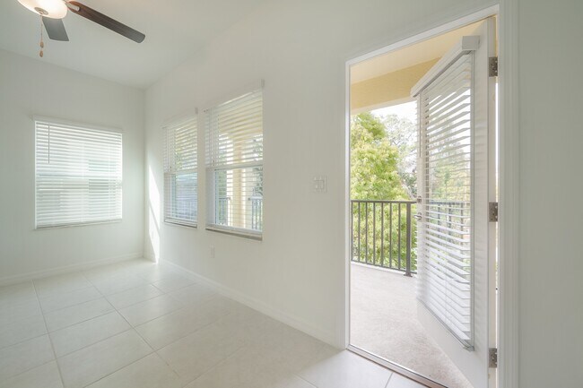 Building Photo - 4555 Tuscan Loon Dr
