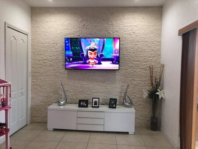 Foto del edificio - 16303 SW 44th Terrace