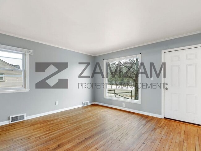 Building Photo - 8085 Stephens Rd