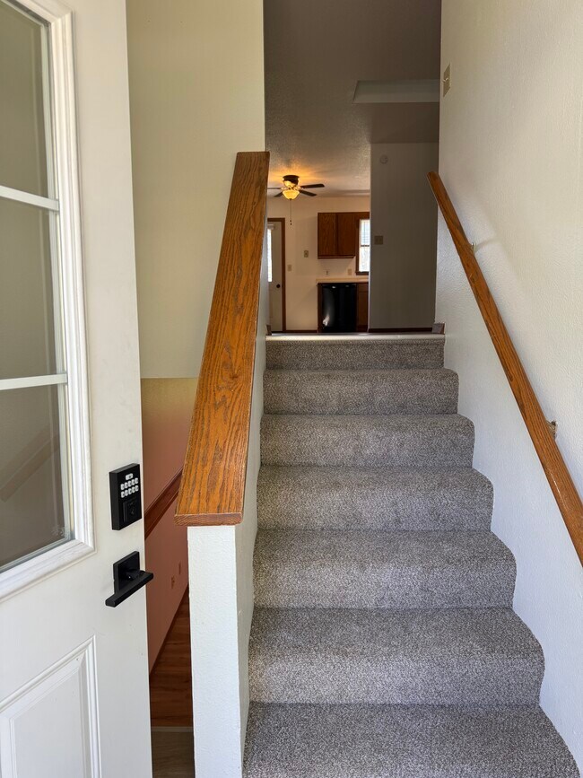 Foto del edificio - 1012 Castlewood Dr