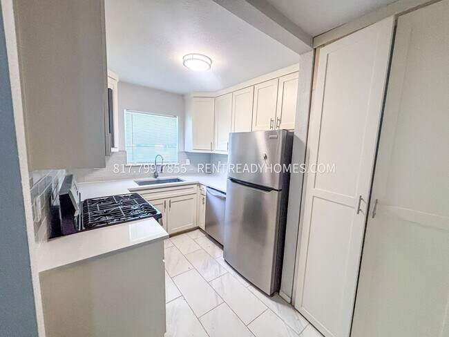 Foto del edificio - 3932 Orlando Ct